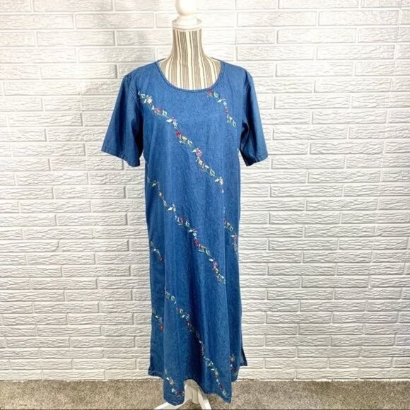 Vintage Blue Denim Maxi Dress Floral Embroidery Size Large - Picture 1 of 6